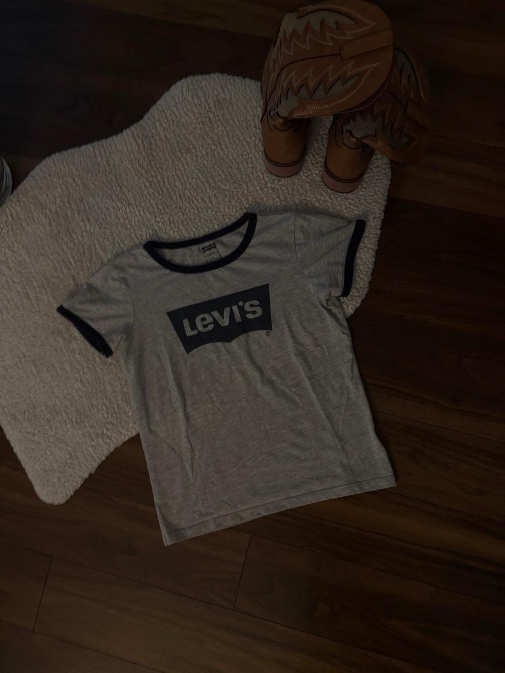 👼🏼LEVI’S BABY TEE - Picture 2 of 2